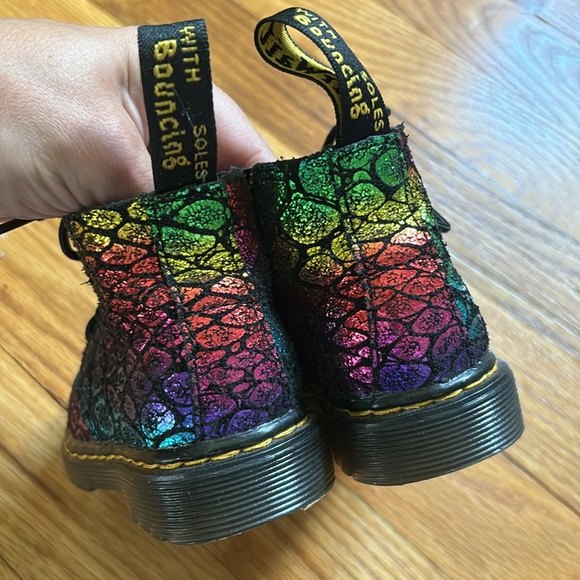 Toddler Dr Martens - Picture 4 of 9